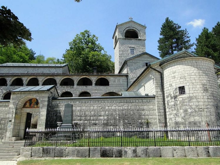 cetinje-manastir.jpg