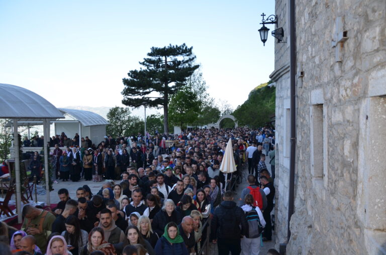 ostrog-ljudi.jpg