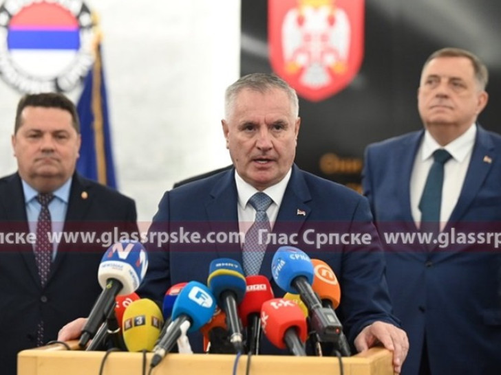 viskovic-dodik-stevandic.jpg