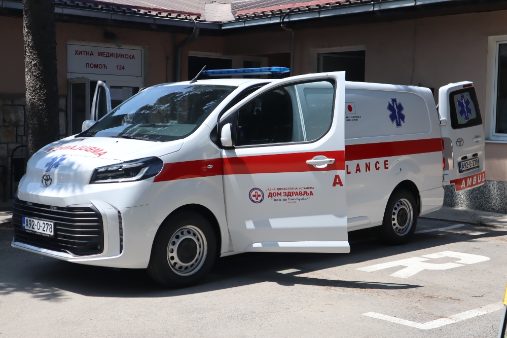 ambulatno-vozilo-donacija-japana.jpg