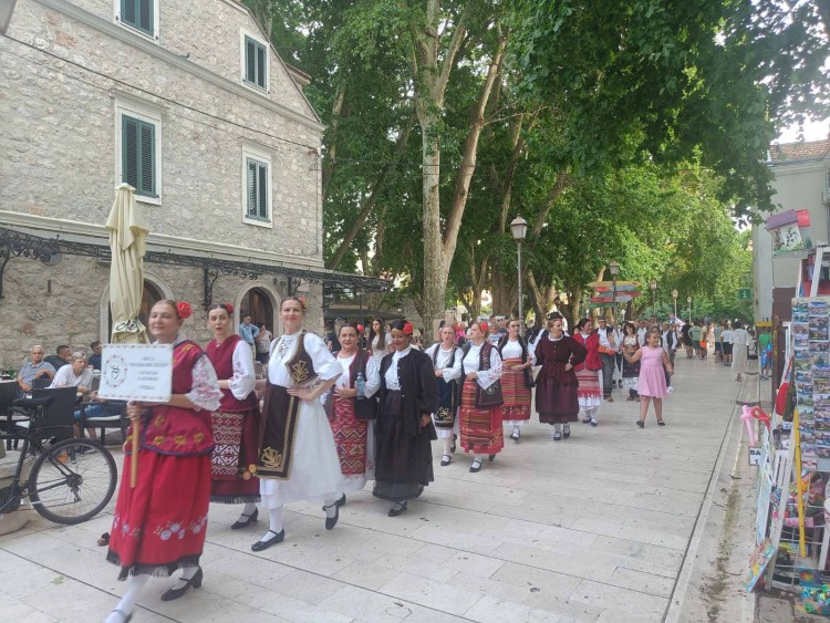 folklor-2 (1).jpg