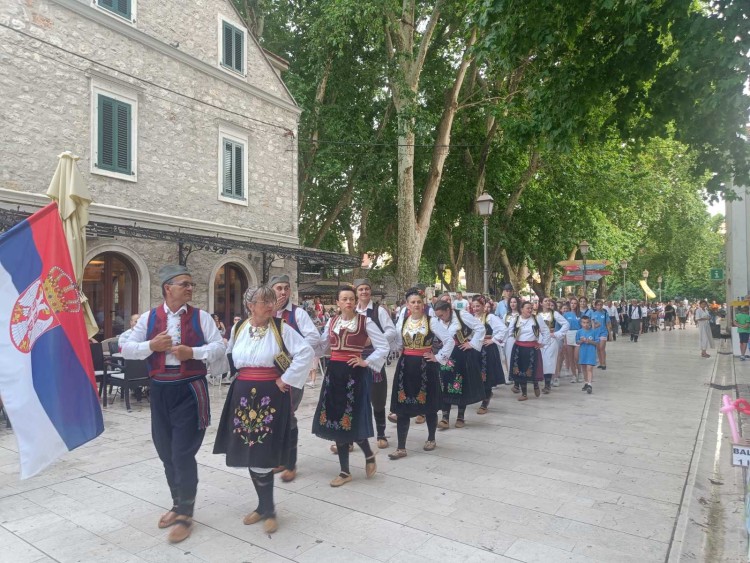 folklor3 (1).jpg