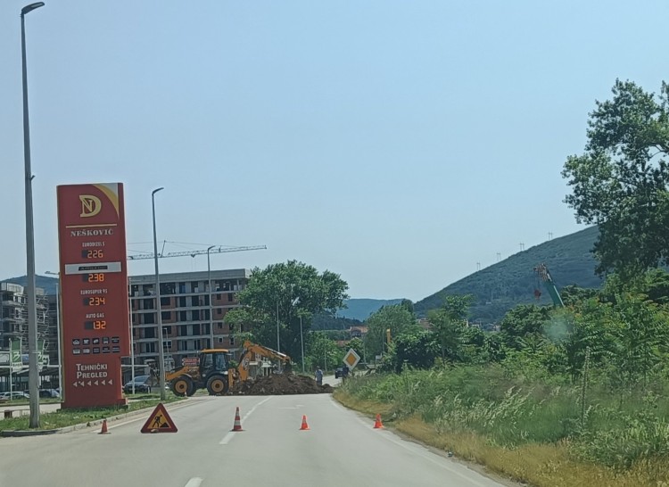 radovi-na-putu-trebinje (1).jpg