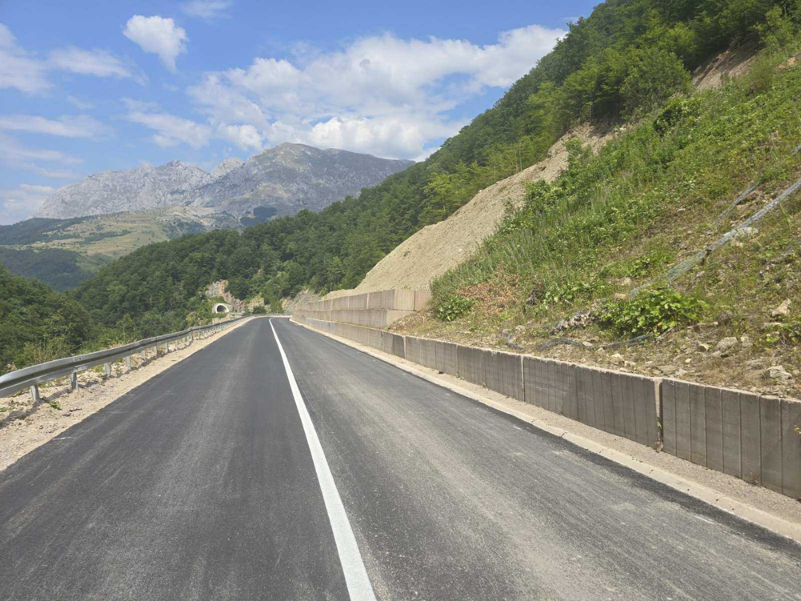 kliziste-izmedju-tunela-Cemerno-i-Surdup-foto.jpg