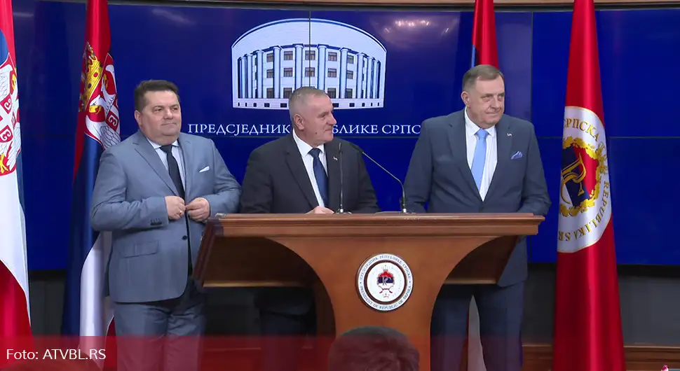 stevandic viskovic dodik.jpg