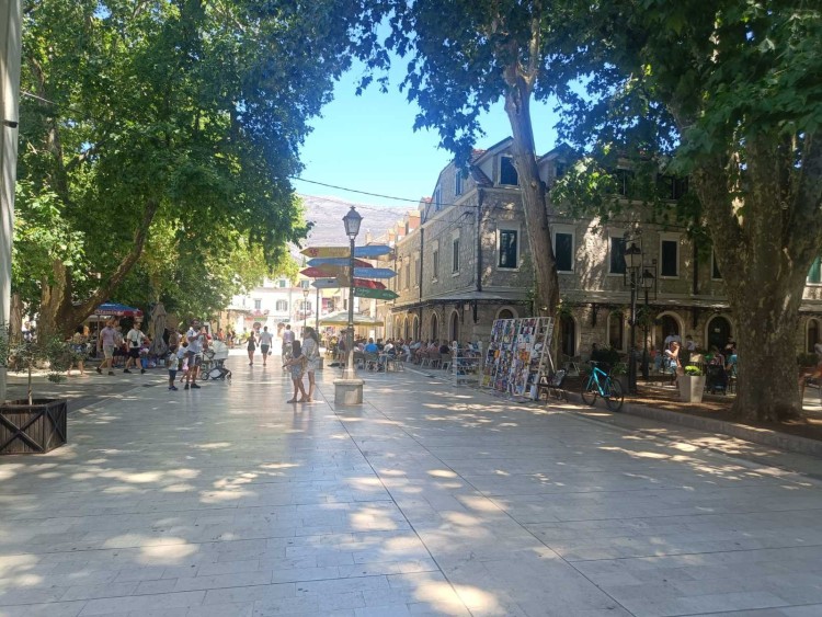trebinje-turisti-jul (1).jpg