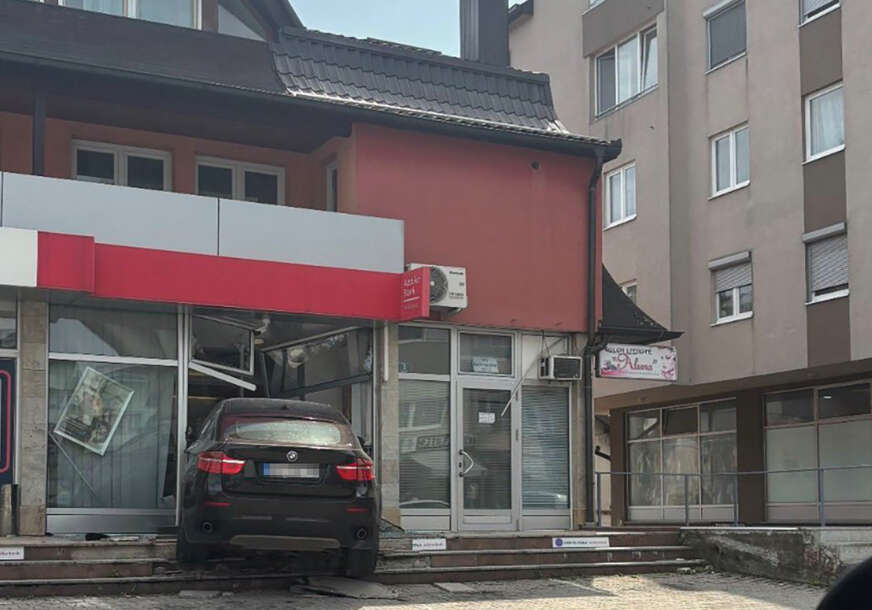 Teslic-auto-nesreca-872x610.jpg