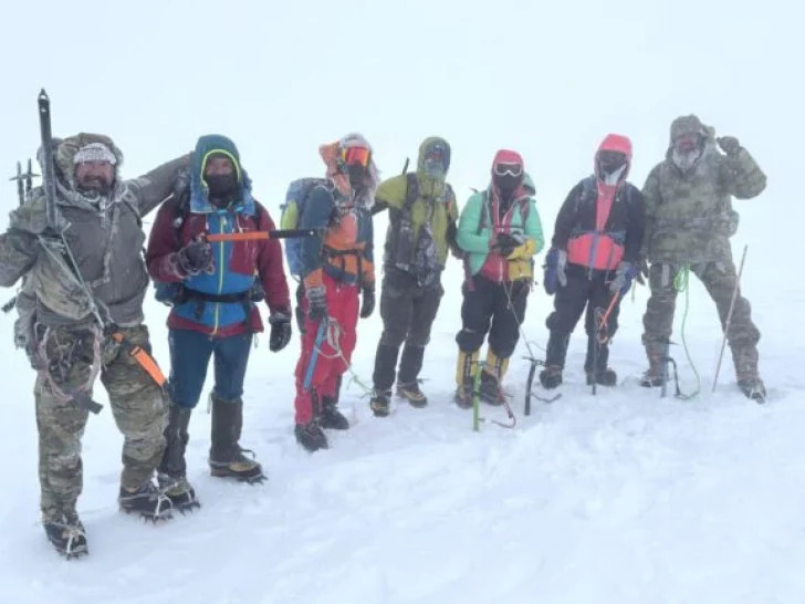 planinari-elbrus.jpg