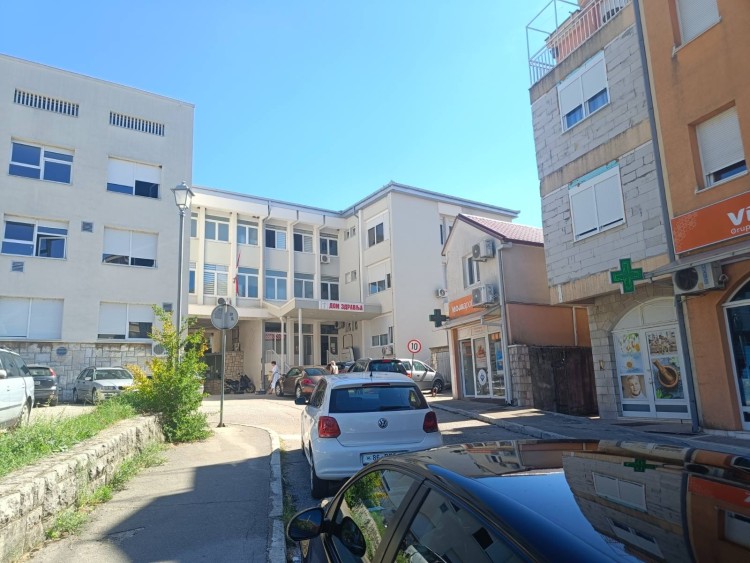 dom-zdravlja-trebinje2 (1).jpg