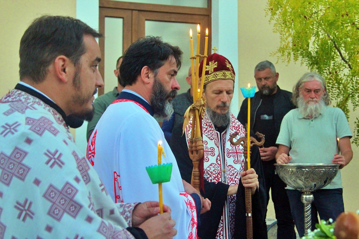 navecerje-manastir-duzi.jpg