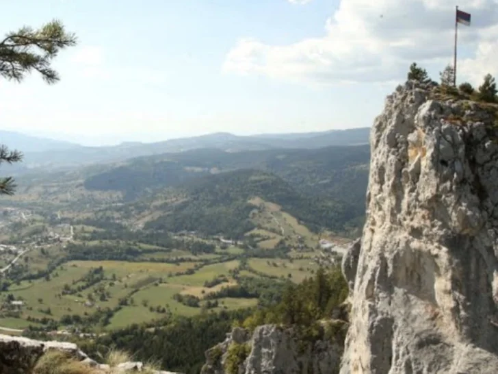 crvene-stijene.jpg