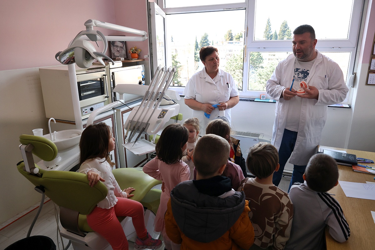 Stomatologija 2.jpg