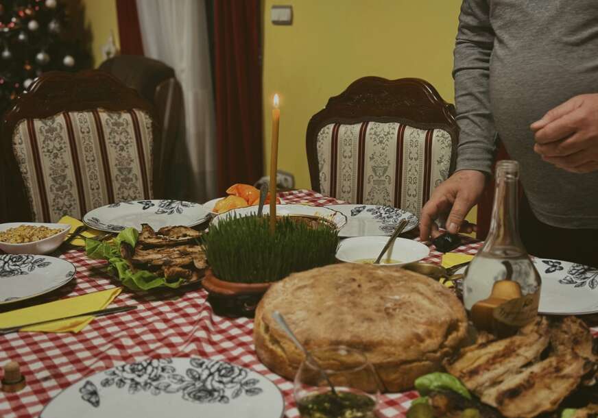 trpeza-hrana-Bozic-Badnjica-Badnji-dan.jpg