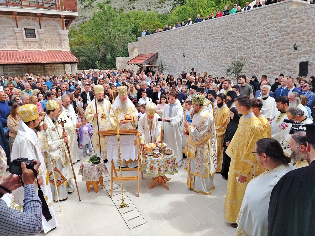 sveta-ana-liturgija.jpg