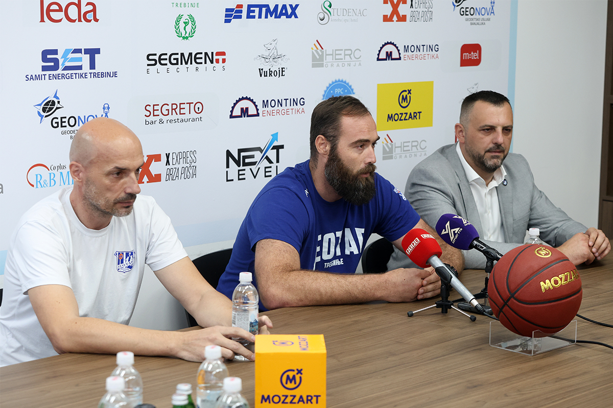 Kosarka PRESS 4 (1).jpg