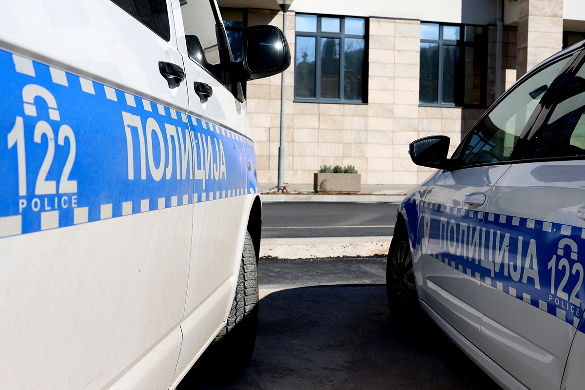 Policija ilustracija 5.jpg